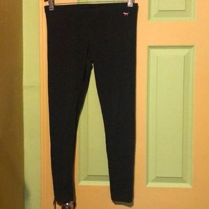 Pink leggings + tshirt